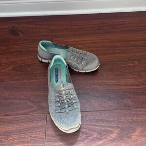 Skechers Grey women’s Memory Foam Size 9.5